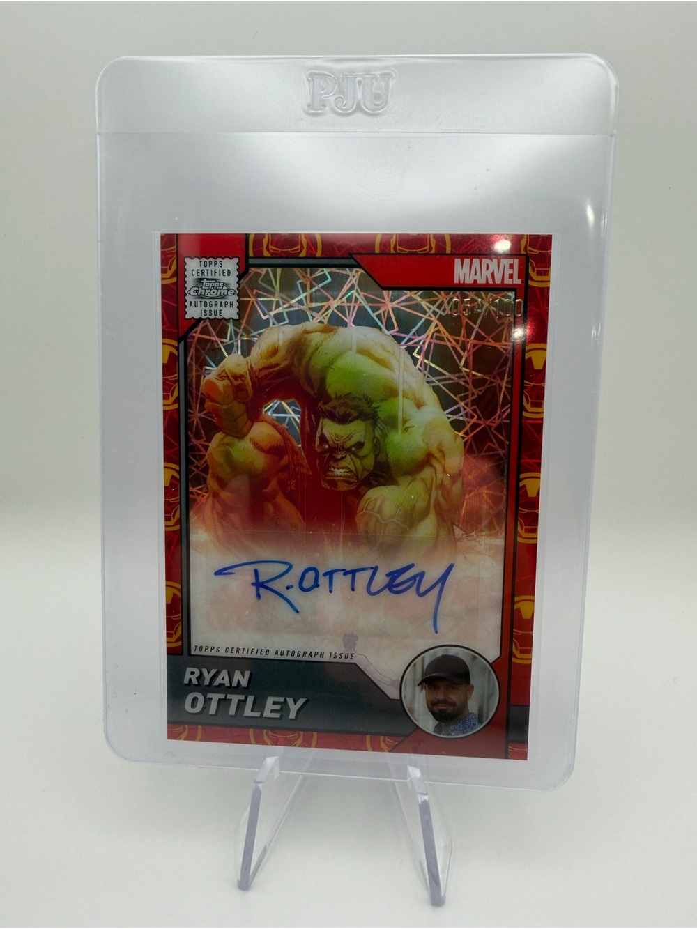 Topps 2025 Chrome: Hulk AA-RO Ryan Ottley Artist Autograph Card 054/100